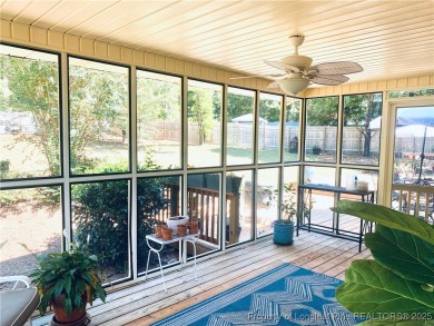 STUNNING 4 BEDROOM PLUS BONUS ROOM IN ESTABLISHED KINGS GRANT on Kings Grant Golf and Country Club in North Carolina - for sale on GolfHomes.com, golf home, golf lot