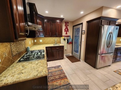 Beautifully updated 1 story home on Riverside Golf Course with on Riverside Country Club in Nebraska - for sale on GolfHomes.com, golf home, golf lot