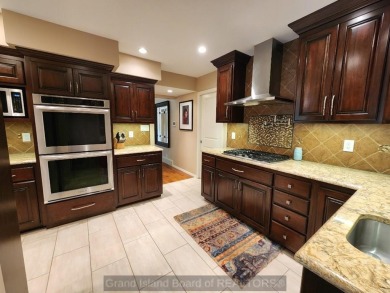 Beautifully updated 1 story home on Riverside Golf Course with on Riverside Country Club in Nebraska - for sale on GolfHomes.com, golf home, golf lot
