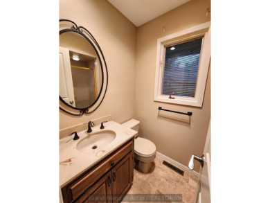 Beautifully updated 1 story home on Riverside Golf Course with on Riverside Country Club in Nebraska - for sale on GolfHomes.com, golf home, golf lot