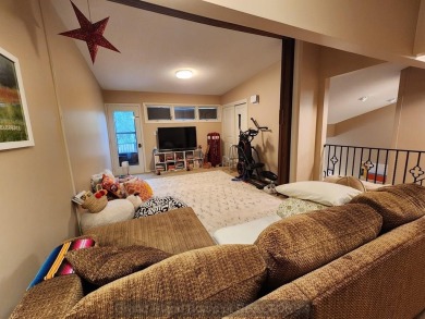 Beautifully updated 1 story home on Riverside Golf Course with on Riverside Country Club in Nebraska - for sale on GolfHomes.com, golf home, golf lot