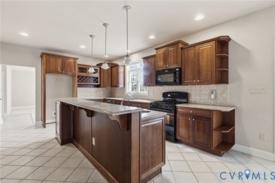 Welcome home to this lovely transitional retreat, perfectly on Highlands Golfers Club in Virginia - for sale on GolfHomes.com, golf home, golf lot