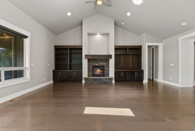 Welcome home to this beautifully crafted single-level residence on  in Oregon - for sale on GolfHomes.com, golf home, golf lot