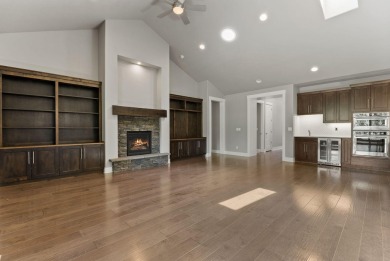 Welcome home to this beautifully crafted single-level residence on  in Oregon - for sale on GolfHomes.com, golf home, golf lot