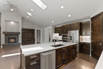 Welcome home to this beautifully crafted single-level residence on  in Oregon - for sale on GolfHomes.com, golf home, golf lot