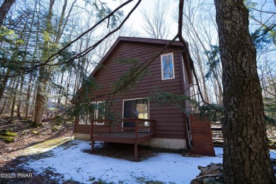 Your Perfect Pocono Escape Awaits!Step into this stunning, fully on The Hideout Golf in Pennsylvania - for sale on GolfHomes.com, golf home, golf lot