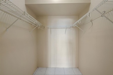 Beautiful 2BD/2BA condo for sale in the secure and gated Park on  in Florida - for sale on GolfHomes.com, golf home, golf lot