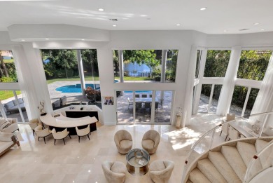 Beautifully renovated 4 bedroom + office home on an OVERSIZED on St. Andrews Country Club of Boca Raton in Florida - for sale on GolfHomes.com, golf home, golf lot