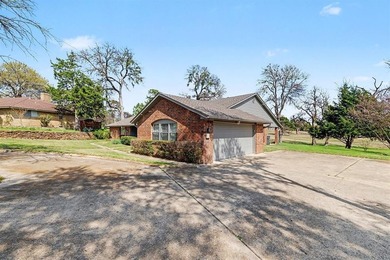 You will fall in love with this beautifully renovated single on The Golf Club of Dallas in Texas - for sale on GolfHomes.com, golf home, golf lot