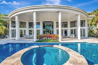 Beautifully renovated 4 bedroom + office home on an OVERSIZED on St. Andrews Country Club of Boca Raton in Florida - for sale on GolfHomes.com, golf home, golf lot