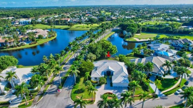 Beautifully renovated 4 bedroom + office home on an OVERSIZED on St. Andrews Country Club of Boca Raton in Florida - for sale on GolfHomes.com, golf home, golf lot