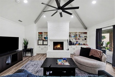 You will fall in love with this beautifully renovated single on The Golf Club of Dallas in Texas - for sale on GolfHomes.com, golf home, golf lot