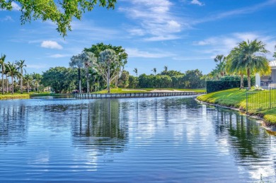 Beautifully renovated 4 bedroom + office home on an OVERSIZED on St. Andrews Country Club of Boca Raton in Florida - for sale on GolfHomes.com, golf home, golf lot