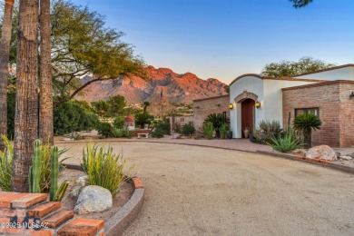 Luxurious Home with Breathtaking Views is nestled in a large on Oro Valley Country Club in Arizona - for sale on GolfHomes.com, golf home, golf lot