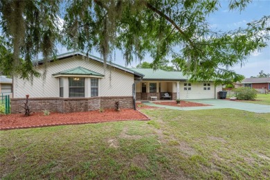 Welcome to this lovely, well-maintained 3-bedroom, 2-bath home on Williston Highlands Golf and Country Club in Florida - for sale on GolfHomes.com, golf home, golf lot