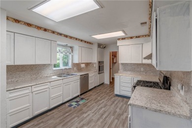 Remarks: If you're looking for a waterfront investment or on Rockport Country Club in Texas - for sale on GolfHomes.com, golf home, golf lot
