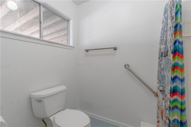Remarks: If you're looking for a waterfront investment or on Rockport Country Club in Texas - for sale on GolfHomes.com, golf home, golf lot