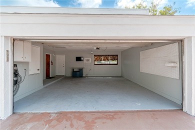 Remarks: If you're looking for a waterfront investment or on Rockport Country Club in Texas - for sale on GolfHomes.com, golf home, golf lot