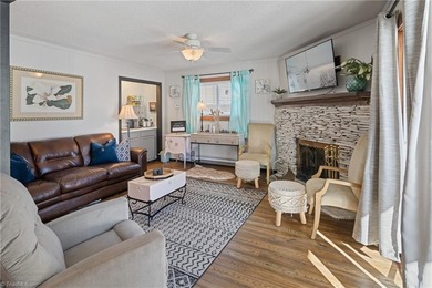 RARE FIND! TURNKEY*FIRST FLOOR*END UNIT*ESTABLISHED RENTAL on Beech Mountain Club in North Carolina - for sale on GolfHomes.com, golf home, golf lot