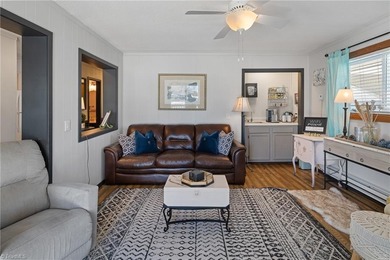 RARE FIND! TURNKEY*FIRST FLOOR*END UNIT*ESTABLISHED RENTAL on Beech Mountain Club in North Carolina - for sale on GolfHomes.com, golf home, golf lot