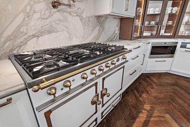 Welcome to a home that effortlessly blends timeless design with on Sandestin Golf and Beach Resort - Raven in Florida - for sale on GolfHomes.com, golf home, golf lot