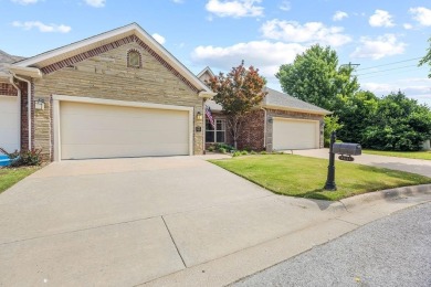 Welcome to 6645 W Valley View Rd, a beautifully maintained on Pinnacle Country Club in Arkansas - for sale on GolfHomes.com, golf home, golf lot