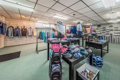 One or more photo(s) has been virtually staged. Carefree Living on Seven Springs Golf and Country Club in Florida - for sale on GolfHomes.com, golf home, golf lot