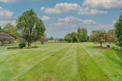 Welcome to this stunning 5-bedroom, 4.1-bath home located on on Conway Farms Golf Club in Illinois - for sale on GolfHomes.com, golf home, golf lot