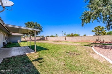 A beautiful 2 bed, 2 bath residence in Sun City is now for sale! on Sun City Lakes West and East in Arizona - for sale on GolfHomes.com, golf home, golf lot