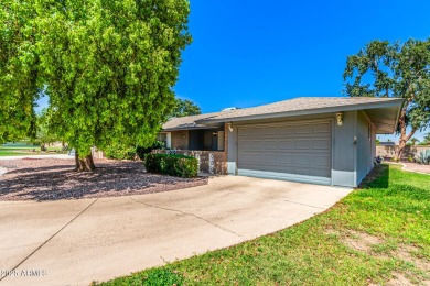 A beautiful 2 bed, 2 bath residence in Sun City is now for sale! on Sun City Lakes West and East in Arizona - for sale on GolfHomes.com, golf home, golf lot