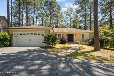 Nestled in the desirable Pinehurst #6 community, this charming on Pinehurst  No. 6 Golf Course in North Carolina - for sale on GolfHomes.com, golf home, golf lot