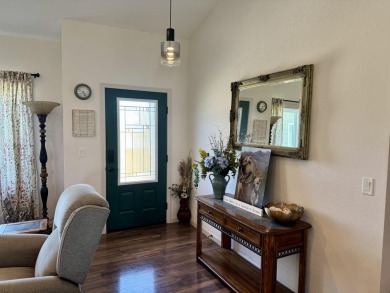 This is a three-bedroom, two-bathroom frame home built in 2020 on  in Oregon - for sale on GolfHomes.com, golf home, golf lot