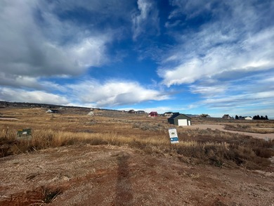 Cul-de-sac mountain Lot for Sale. Located in the Sweetwater Golf on Bear Lake Golf Course in Utah - for sale on GolfHomes.com, golf home, golf lot