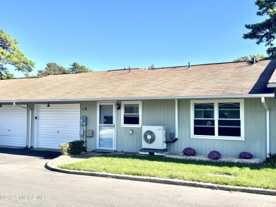 Come view this updatedcharming Cambridge model home. Well on Leisure Village West Assoc. in New Jersey - for sale on GolfHomes.com, golf home, golf lot