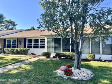 Come view this updatedcharming Cambridge model home. Well on Leisure Village West Assoc. in New Jersey - for sale on GolfHomes.com, golf home, golf lot
