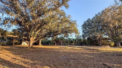 Located in the peaceful Indian Hills community of Moore Haven on The Glades Resort in Florida - for sale on GolfHomes.com, golf home, golf lot