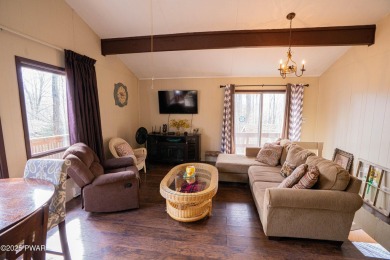 Charming Ranch in The Hideout - Your Pocono Retreat!Nestled in on The Hideout Golf in Pennsylvania - for sale on GolfHomes.com, golf home, golf lot