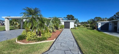 UPDATED HOME ! **MOTIVATED SELLER** GOLF CART INCLUDED  Step on Schalamar Creek Golf and Country Club in Florida - for sale on GolfHomes.com, golf home, golf lot