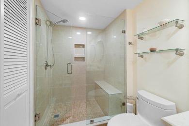 Beautifully updated convertible 3 bedroom, 2 bath condo located on Hunters Run Golf and Country Club in Florida - for sale on GolfHomes.com, golf home, golf lot