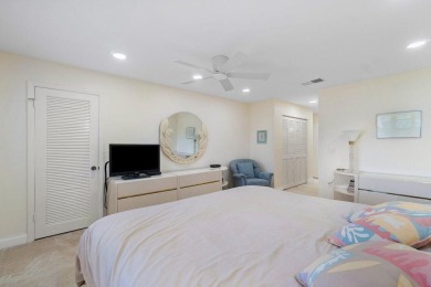 Beautifully updated convertible 3 bedroom, 2 bath condo located on Hunters Run Golf and Country Club in Florida - for sale on GolfHomes.com, golf home, golf lot