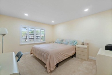 Beautifully updated convertible 3 bedroom, 2 bath condo located on Hunters Run Golf and Country Club in Florida - for sale on GolfHomes.com, golf home, golf lot