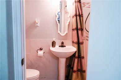 Welcome to this beautifully maintained 3-bedroom, 2-bathroom on Alice Municipal Golf Course in Texas - for sale on GolfHomes.com, golf home, golf lot