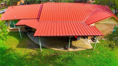 Welcome to this beautifully maintained 3-bedroom, 2-bathroom on Alice Municipal Golf Course in Texas - for sale on GolfHomes.com, golf home, golf lot