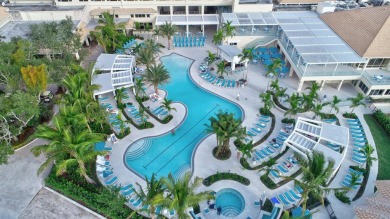Beautifully updated convertible 3 bedroom, 2 bath condo located on Hunters Run Golf and Country Club in Florida - for sale on GolfHomes.com, golf home, golf lot