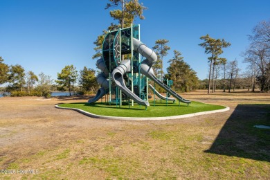 Welcome to South Harbor Village! This well-maintained 2-bedroom on South Harbour Golf Links in North Carolina - for sale on GolfHomes.com, golf home, golf lot