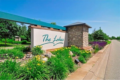 South-facing, move-in-ready townhome in the sought-after Lakes on TPC of the Twin Cities in Minnesota - for sale on GolfHomes.com, golf home, golf lot