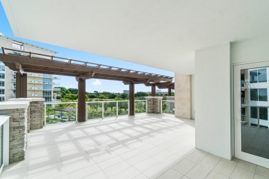Brand New, and Beautiful, this Never-Occupied 2 Bedroom Plus Den on Boca Raton Resort and Club in Florida - for sale on GolfHomes.com, golf home, golf lot