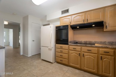Welcome to a nice quiet place! This home features fresh paint on Sun City Country Club in Arizona - for sale on GolfHomes.com, golf home, golf lot