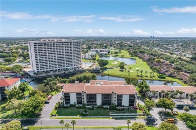 Spacious 2-bedroom top-floor unit with great view over the lake on The Landings Yacht, Golf and Tennis Club in Florida - for sale on GolfHomes.com, golf home, golf lot