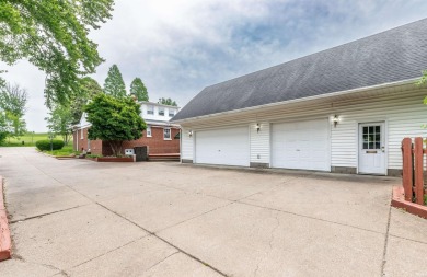 Welcome to 3530 Baker Ave, a 3-bedroom, 2.5-bathroom property on Evansville Country Club in Indiana - for sale on GolfHomes.com, golf home, golf lot